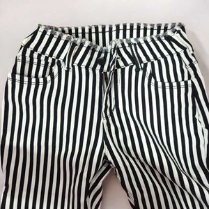 Trendy Vertical Black &amp; White Striped Straight Fit