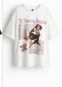 H&amp;M T-shirt