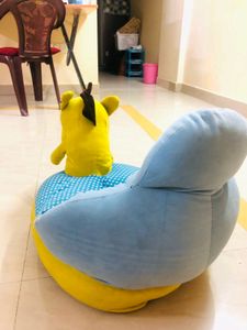 Baby Sofa/chair/toy/ Soft Plush/ Comfortable Seat In Very Good Condition, Grab Fast😀🥰😍