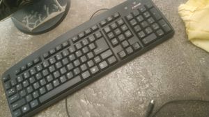 HCL Monitor &amp; Keyboard