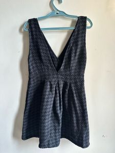 Stylish Patterned Black Sleeveless V-Neck Dress