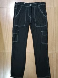 Trendy Cargo Women Jean's 🖤
