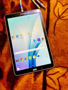 Samsung Galaxy Tab E 9.6&#34; SM-T560NU 16GB White