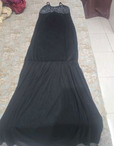 Elegant Black Maxi Dress