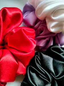 Satin Scrunchie Set