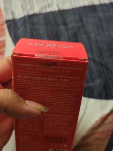 Dot &amp; Key Strawberry Dew Sunscreen SPF 50