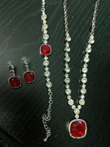 Red Pendant Studded Necklace