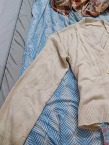 Cardigan With Buttons