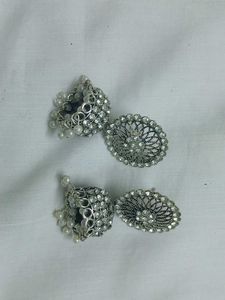 Silver Jhumka Earring Set