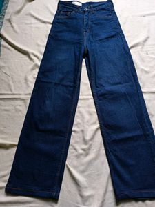 High-waisted Jeans