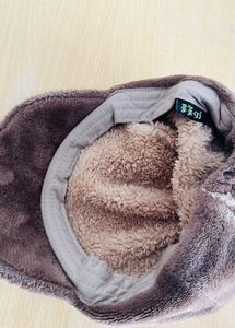 Stylish Sequin PomPom Beani