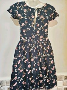 ✈️ Imported Size Small Floral Print Mini Dress