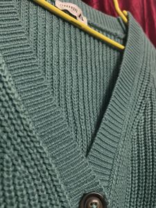 Stylish Cropped Knit Cardigan