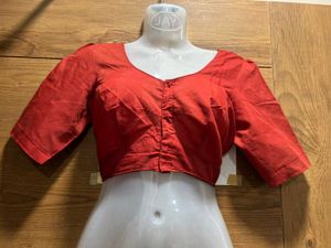 Elegant Cream &amp; Red Handloom Saree with blouse