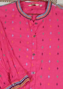 Brand New Pink Printed Top