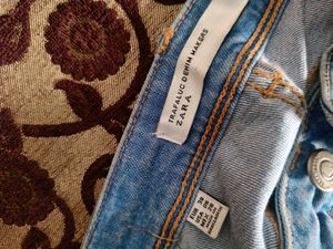 Original Zara Denim Jeans Low Waist.At Reduced Price .