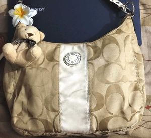 Coach Hobo (Rs2500) *READ DESCRIPTION