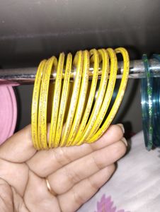 Yellow 💛 Glitter Bangles