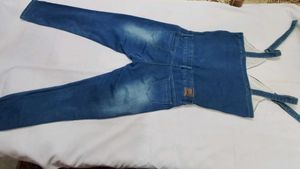 Versace Dangri For Womens 15-21 Age