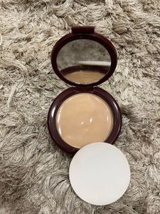 Dazller Liquid Foundation With Compact Powder
