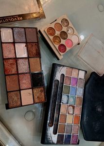 Makeup Bundle: Revolution Palette &amp; More!
