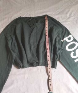 H&amp;M Crop Sweatshirt