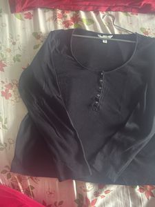 H&M Black Tshirt