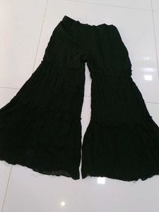 Green &amp; Gold Embellished Kurta Set