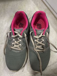 Skechers GoRun 400 Athletic Shoes