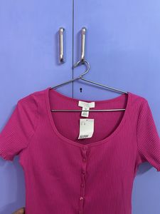 H&amp;M Top With Tags