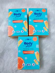 Plum Body Lovin Bathing Soap Combo