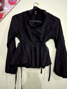 Black Trendy Top With Adjustable Strings.
