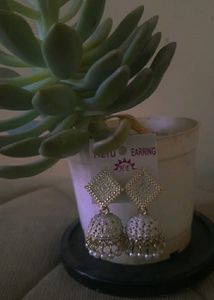 White Jhumkas