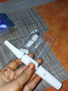 BOMBAE Eyebrow &amp; Face Trimmer