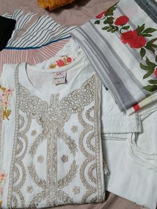pakistani Embroidered Kurta Set