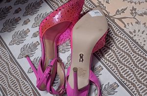 Steve Madden Revert Pink Pumps