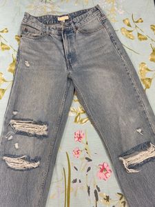 H&amp;M Light Blue Straight Ripped Jeans