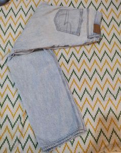 Light Wash American Eagle Jeans