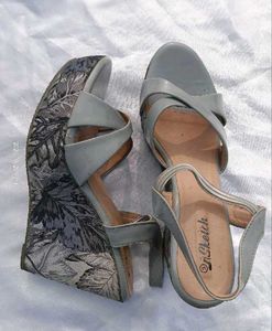 Stylish Wedge Heel Sandals