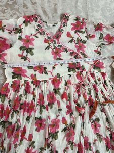 Floral Print Pant Kameez Suit