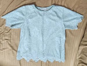 Top with a free purse