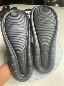 Nike Victori One Slides - Black &amp; White