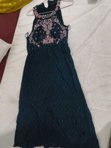 Teal halterneck midi dress 👗