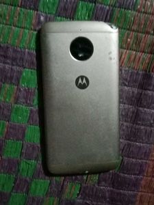 Motorola G5s