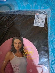Women Spegety And Bra Streeps