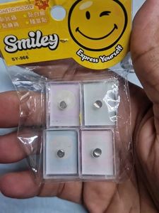 Smiley Magnetic Holder