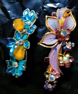 Floral Brooch Set
