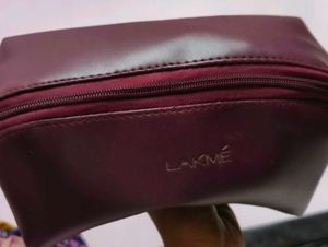 Vanity pouch wine colour