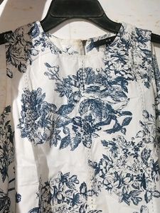 Flared Top.