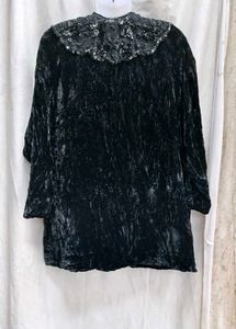 132310. Vintage Velvet Embellished Coat